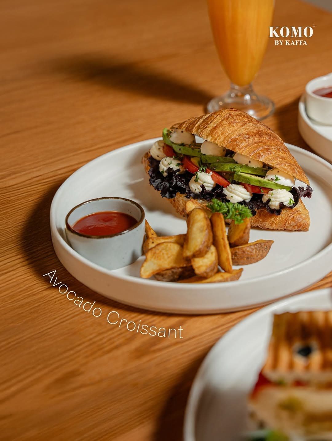 Breakfast at KOMO by Kaffa