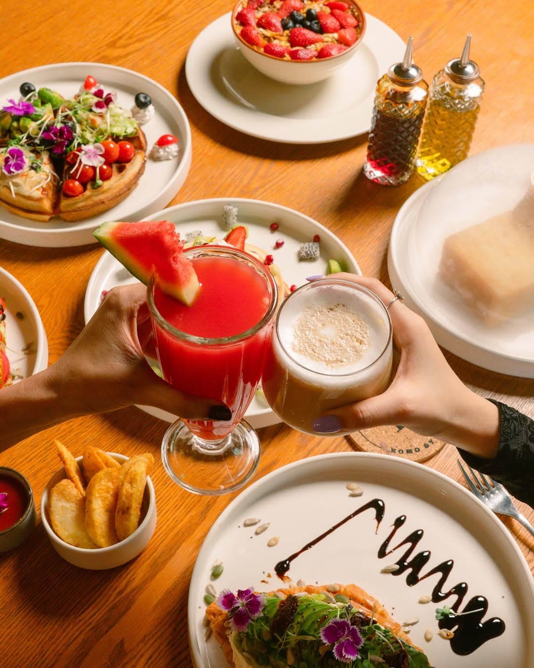 Breakfast at KOMO by Kaffa